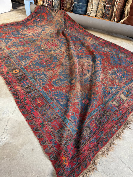 Worn Antique Soumak Flat Weave 7’5 x 12’5