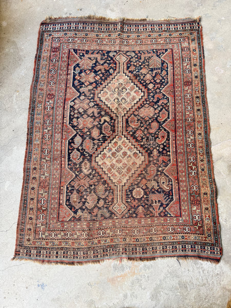 Worn Antique Persian Shabby Chic Shiraz Rug / 4'4 x 6'1 Persian
