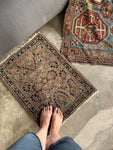 Small Muted Vintage Persian Floral Rug / 2' x 2'7 Persian Sarouk Rug #4215ML