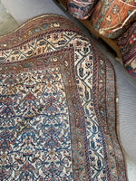 Small Antique Persian Floral Rug / 4'5 x 6'3 Rug #4266ML