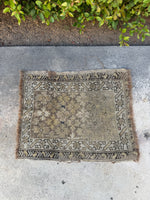 Super Small Neutral Vintage Scatter Rug Mat / 1'10 x 2'3 Antique Rug #3026