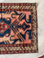 Edge of the rug showing fully secured sides and finishing.