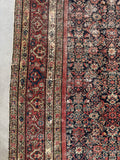 Vintage Persian wool gallery rug. Antique Ferahan carpet with layered border bands, naturally aged vegetable dyes, and authentic antique wear.