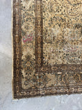 Corner view of decorative border.
