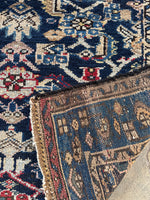 Close up of the underside showing the weave and foundation texture.
