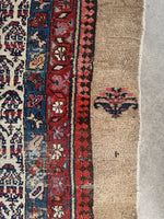 Seraband runner border showing the traditional Fence of Security motif.