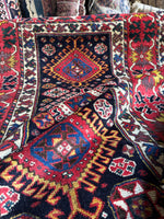 View showing natural wool sheen under natural lighting.