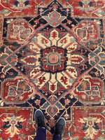 9'6 x 12' Antique Serapi rug with ivory spandrels #2079 / 10x12 Vintage Rug - Blue Parakeet Rugs