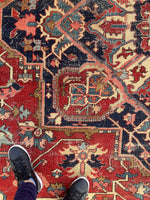 9'6 x 12' Antique Serapi rug with ivory spandrels #2079 / 10x12 Vintage Rug - Blue Parakeet Rugs