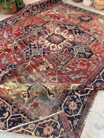9'6 x 12' Antique Serapi rug with ivory spandrels #2079 / 10x12 Vintage Rug - Blue Parakeet Rugs