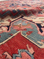 9'6 x 12' Antique Serapi rug with ivory spandrels #2079 / 10x12 Vintage Rug - Blue Parakeet Rugs
