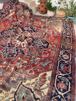 9'6 x 12' Antique Serapi rug with ivory spandrels #2079 / 10x12 Vintage Rug - Blue Parakeet Rugs