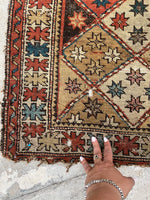 [vintage rugs] - Blue Parakeet Rugs