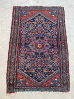 [vintage rugs] - Blue Parakeet Rugs