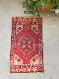 1'6 x 2'7 Antique Turkish scatter rug #2086 / 2x3 Vintage Rug - Blue Parakeet Rugs