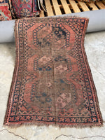 3'2 x 4'7 Antique Worn Baluch rug #2649 / 3x5 vintage rug - Blue Parakeet Rugs