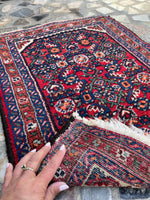[vintage rugs] - Blue Parakeet Rugs