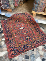 small heriz rug