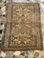 [vintage rugs] - Blue Parakeet Rugs