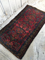 2'6 x 4'7 Persian Lilihan rug - Blue Parakeet Rugs