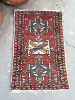 2' x 3' Gharajeh Heriz scatter rug (#796) - Blue Parakeet Rugs