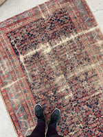 4'10 x 10'2 Worn to Perfection Mahal rug #2041 / 5x10 Vintage Rug - Blue Parakeet Rugs