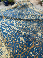 10’5 x 19’ Nature and Animal Scene Antique Indian rug #2534 / 11x19 vintage rug - Blue Parakeet Rugs