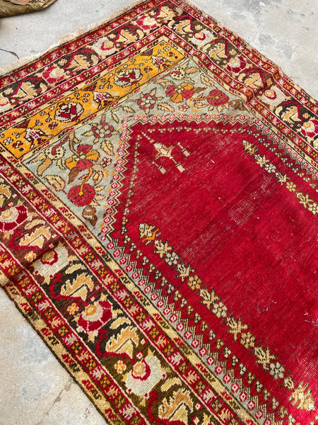 4x6 Vintage Rug 
